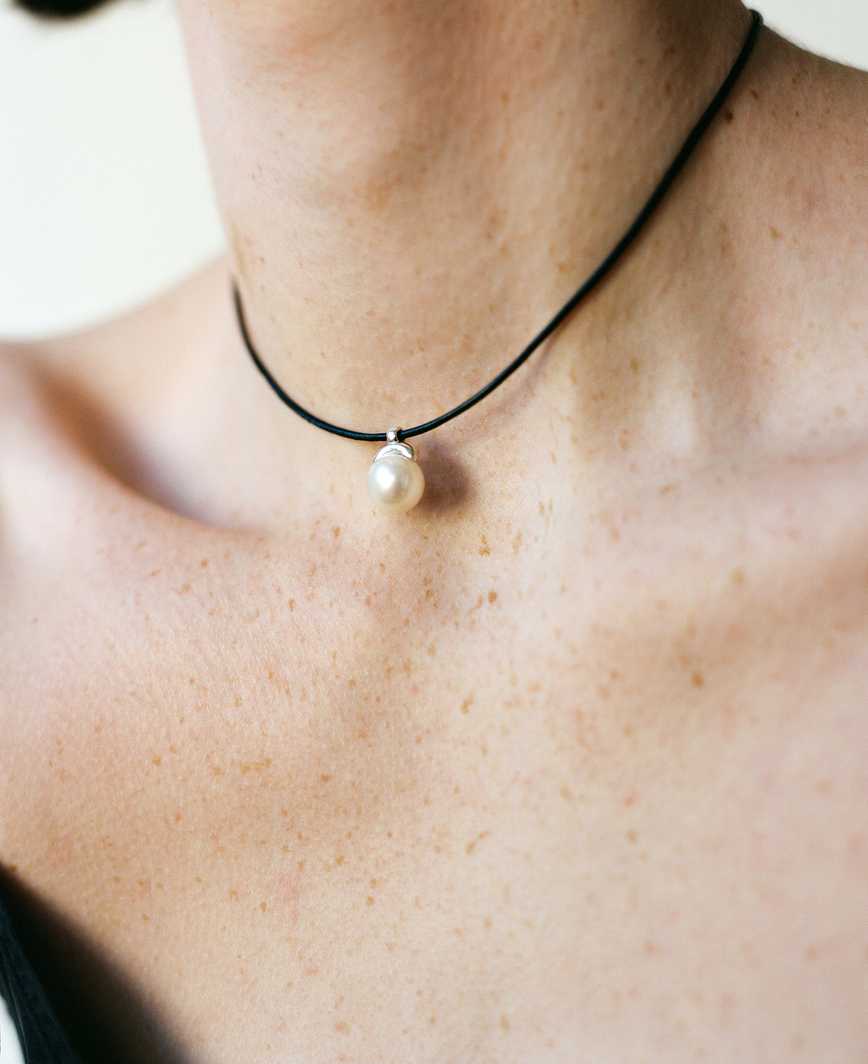 Leather Pearl Choker Necklace