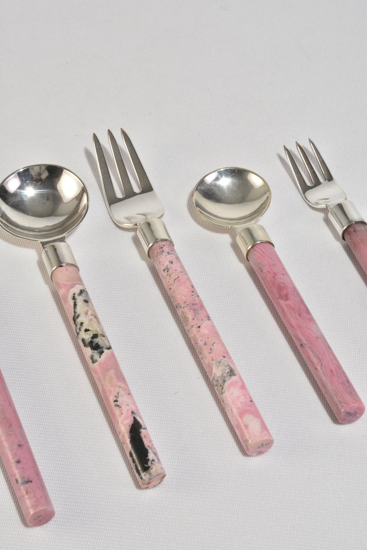 Casa Cutlery Set in Pink Sample