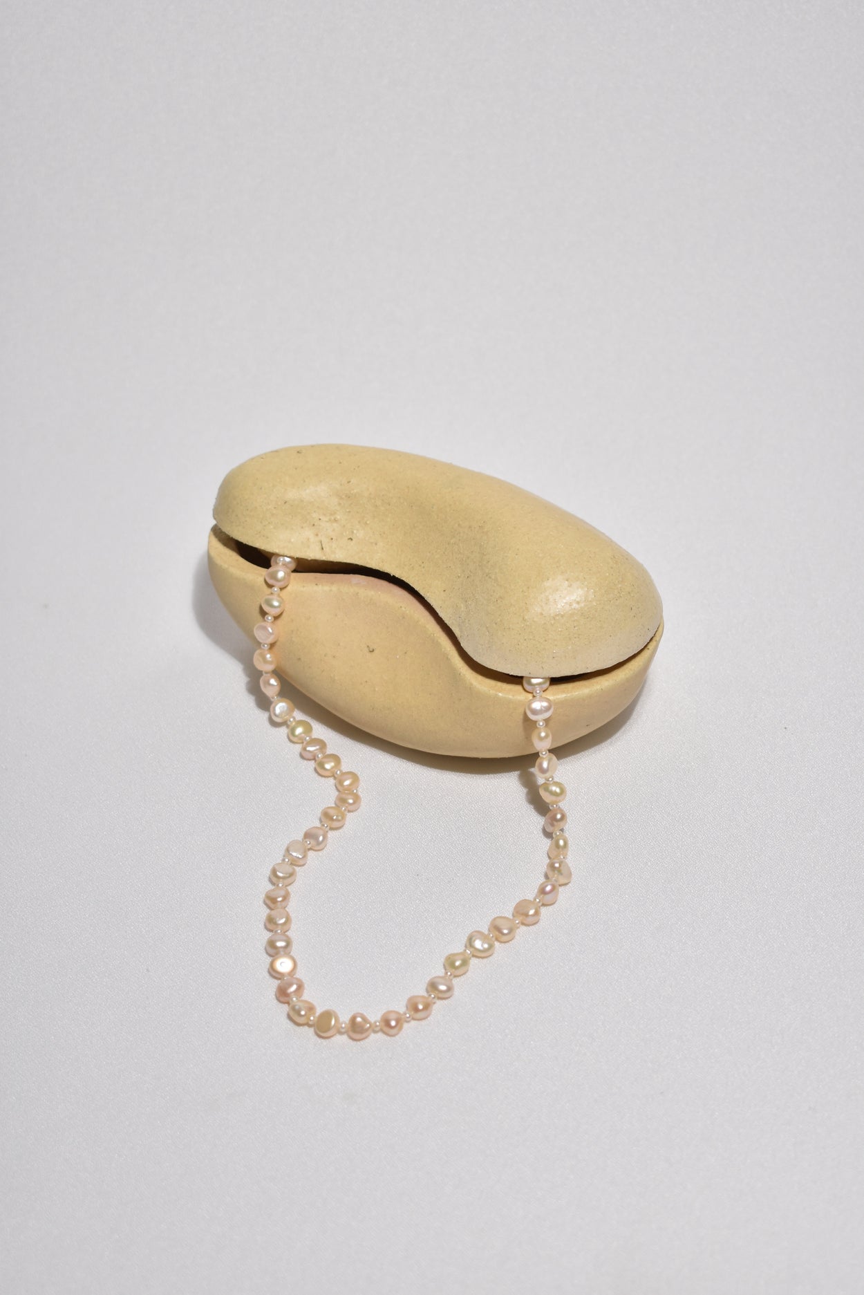 Light Beige Ceramic Jewelry Box